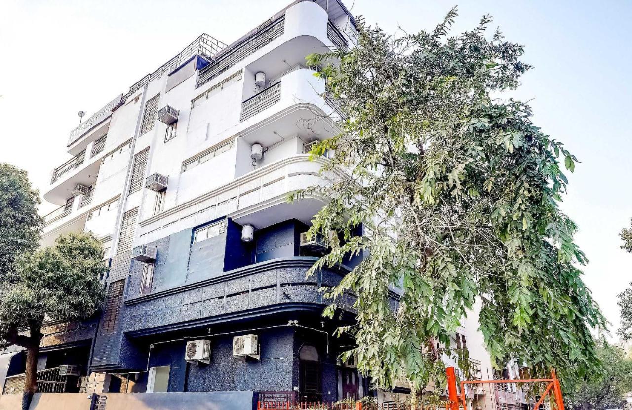 Collection O 71756 Hotel Silver Arrow Near Pacific Mall Tagore Garden Delhi  Exteriör bild