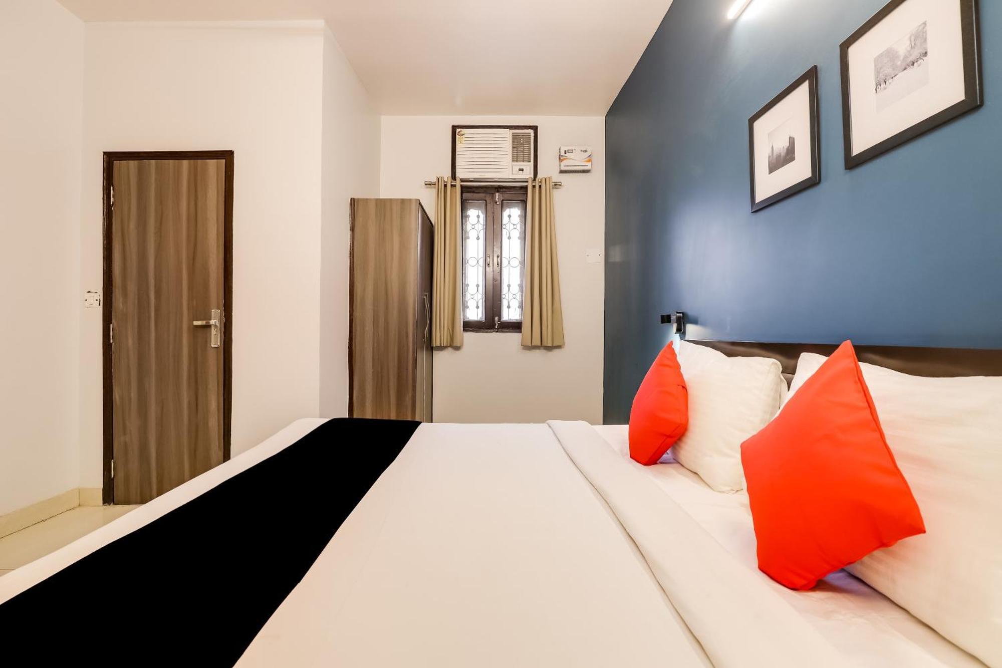Collection O 71756 Hotel Silver Arrow Near Pacific Mall Tagore Garden Delhi  Exteriör bild