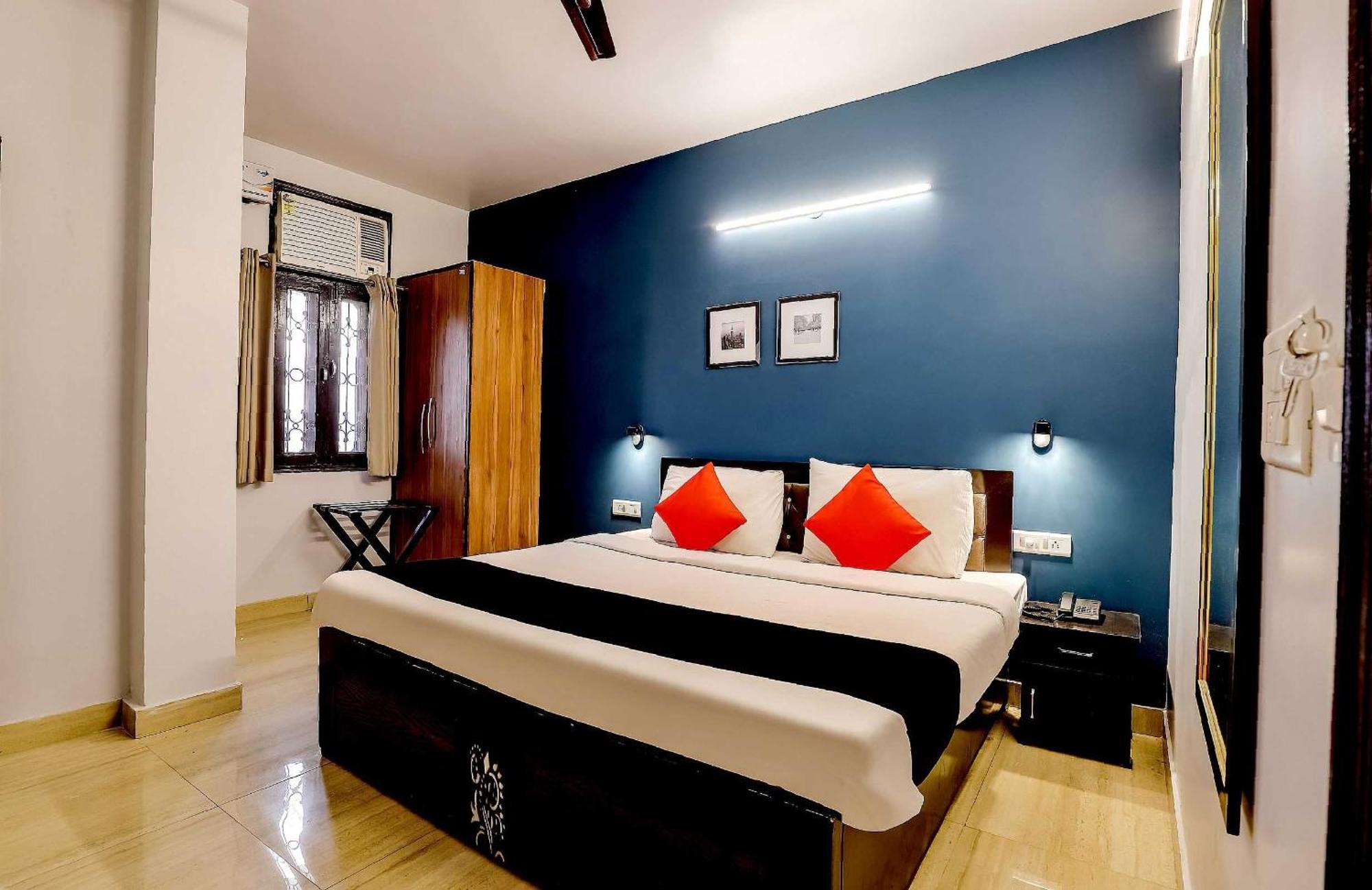 Collection O 71756 Hotel Silver Arrow Near Pacific Mall Tagore Garden Delhi  Exteriör bild